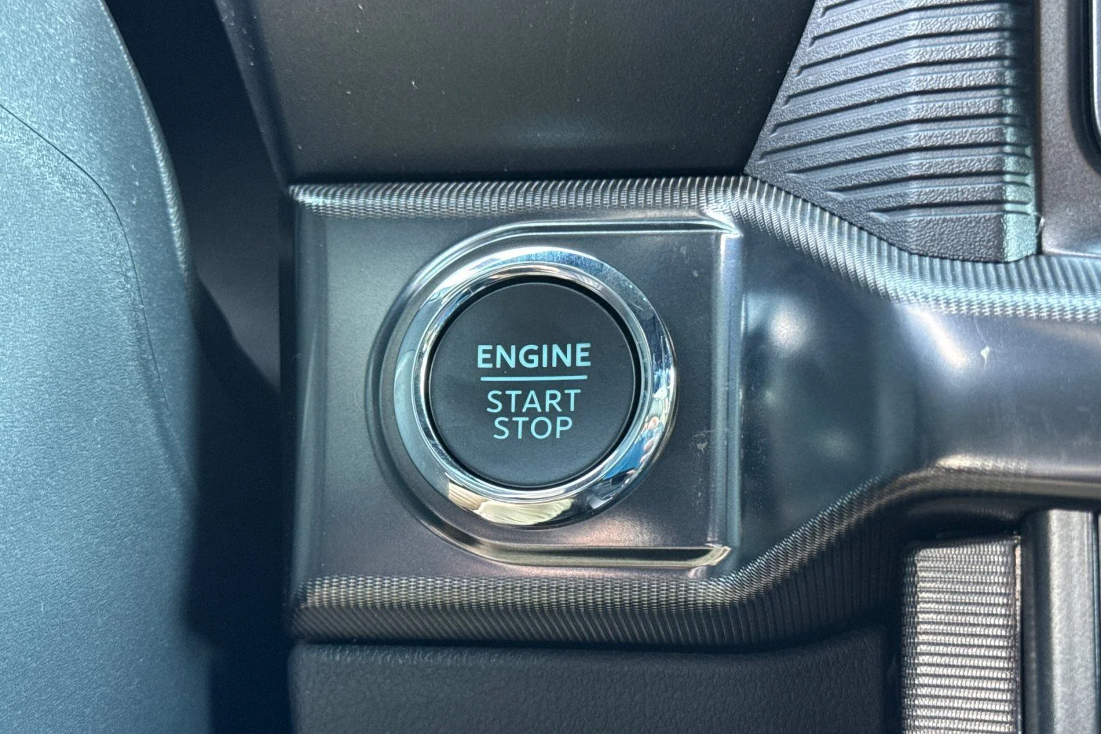 New 2026 Star White Metallic Tri-Coat Ford Platinum® image 18