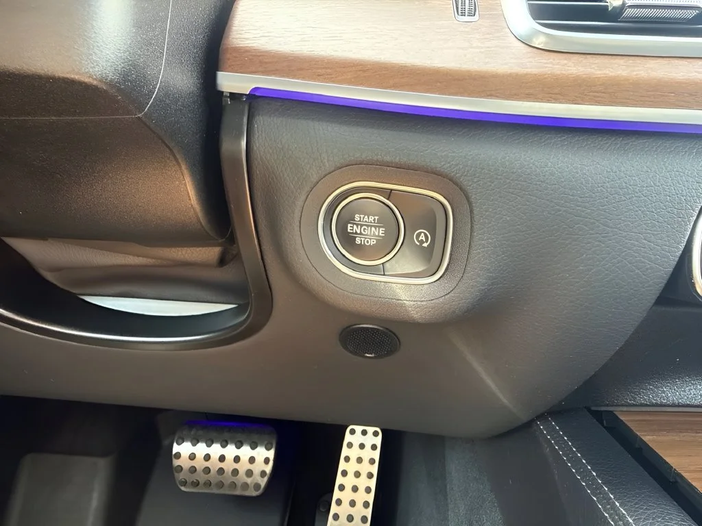Used 2022  Mercedes-Benz GLS 450 image 20