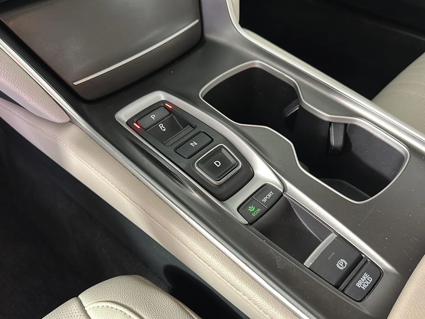 Used 2020 Platinum White Pearl Honda EX-L image 19