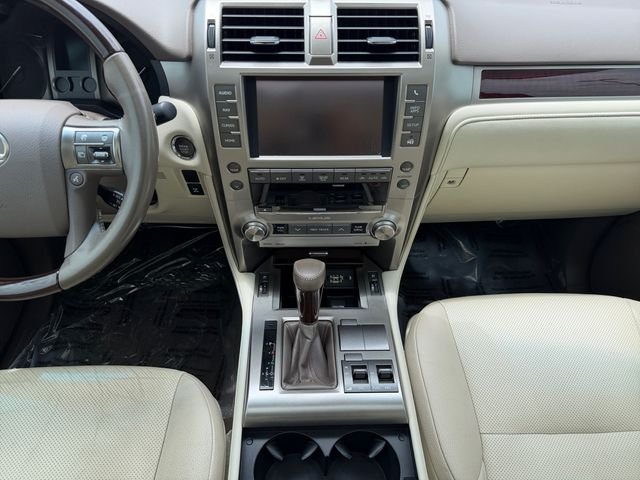 Used 2019  Lexus 460 image 15