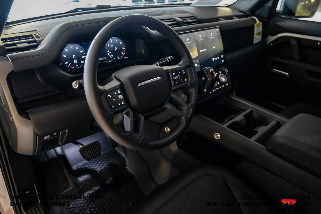 New 2026 Borasco Grey Metallic Land Rover S image 2