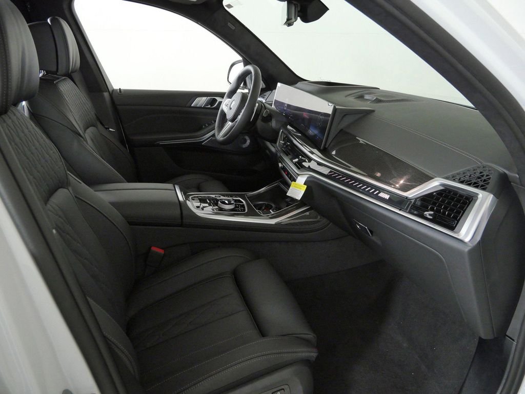 New 2027 Mineral White Metallic BMW M60i image 20