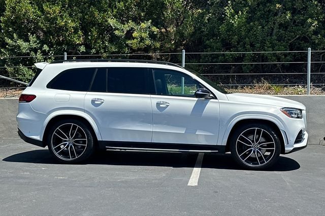 Used 2022  Mercedes-Benz GLS 450 image 6