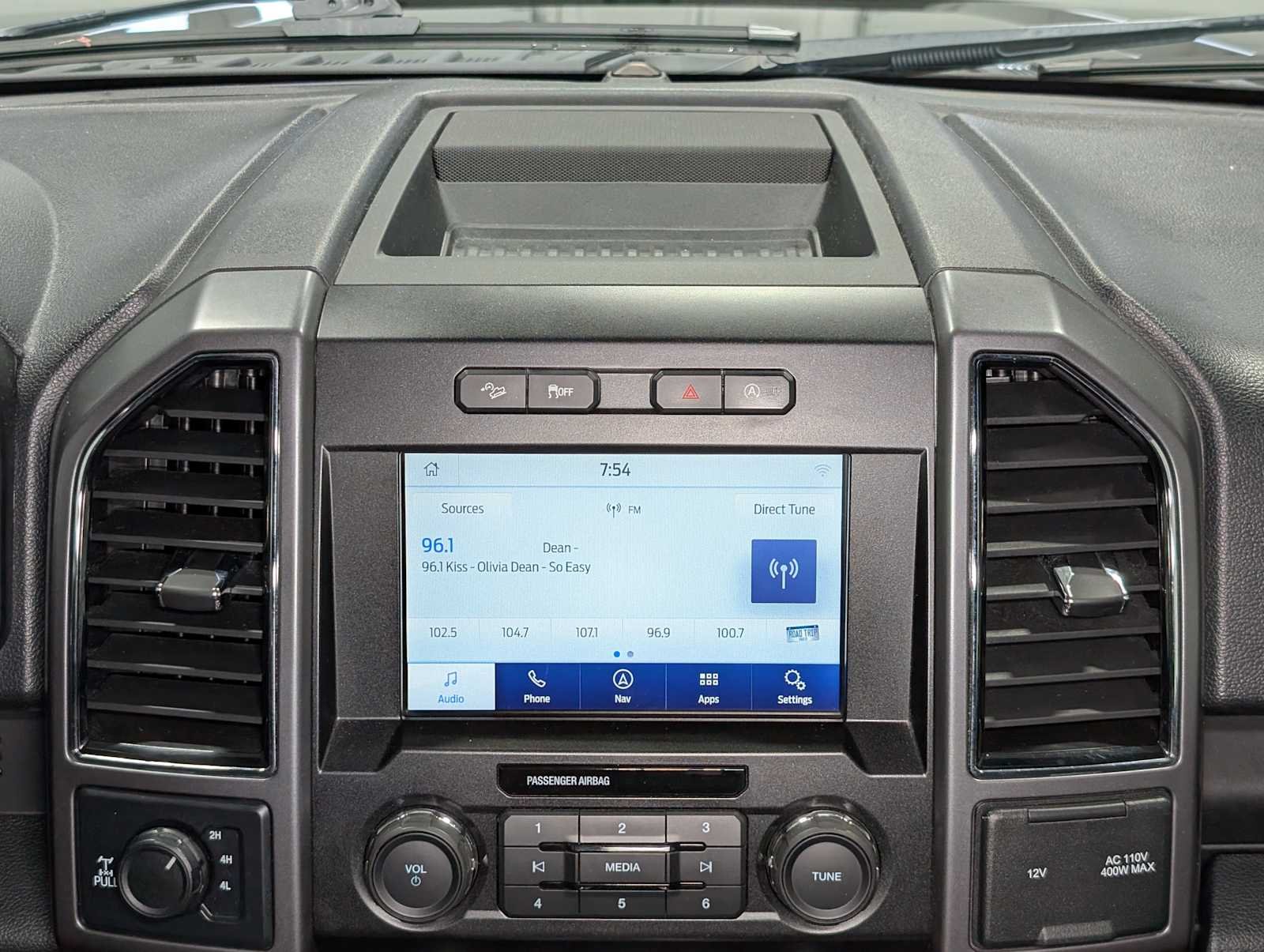 Used 2020 Agate Black Ford XLT image 18