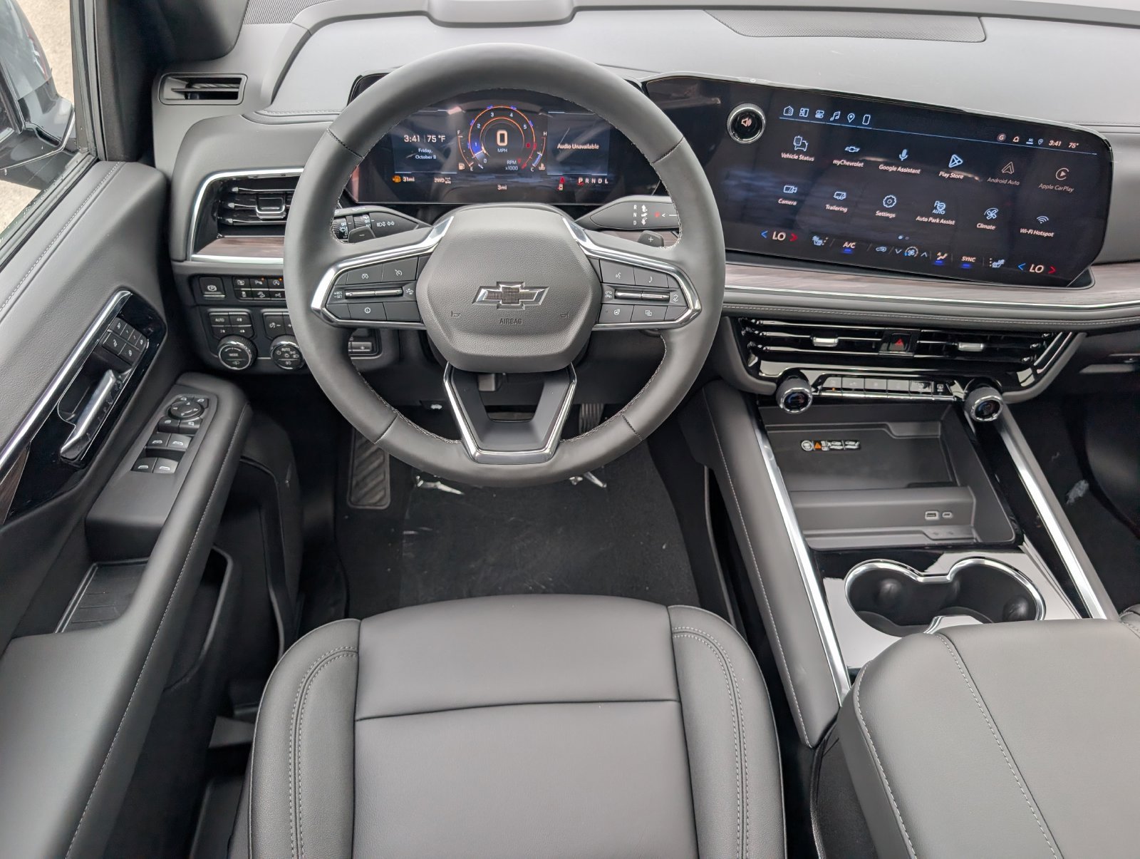 2027 Chevrolet Tahoe Z71 - Photo 10