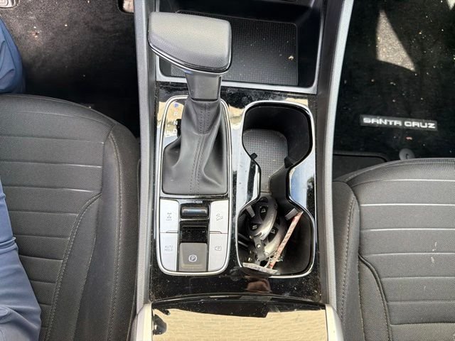Used 2025 Atlas White Hyundai SE image 12