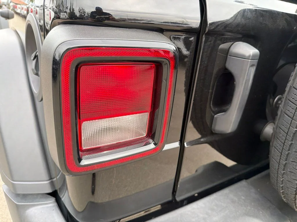 Used 2025 Black Jeep Sport S image 6