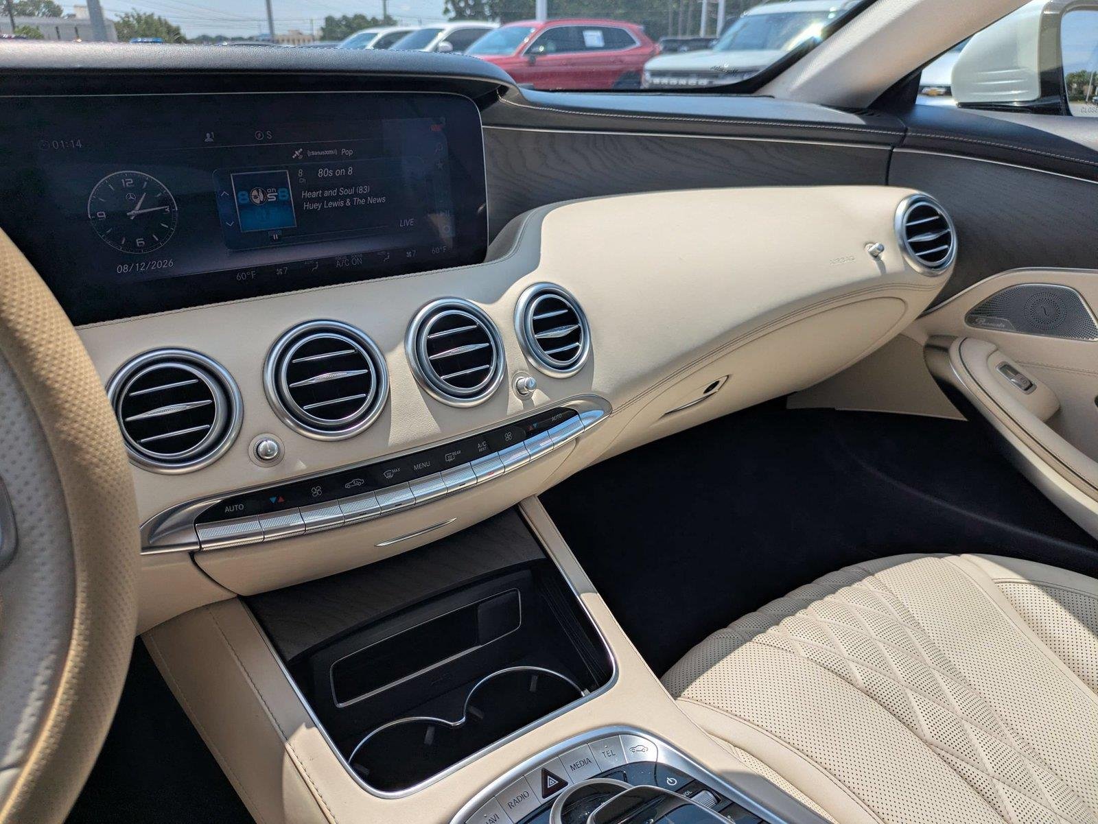Used 2018 designo Diamond White Metallic Mercedes-Benz S 560 image 20