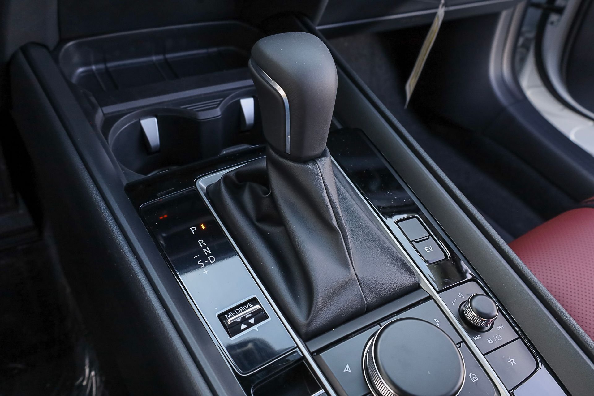 New 2026 Wind Chill Pearl Mazda Premium AWD image 15