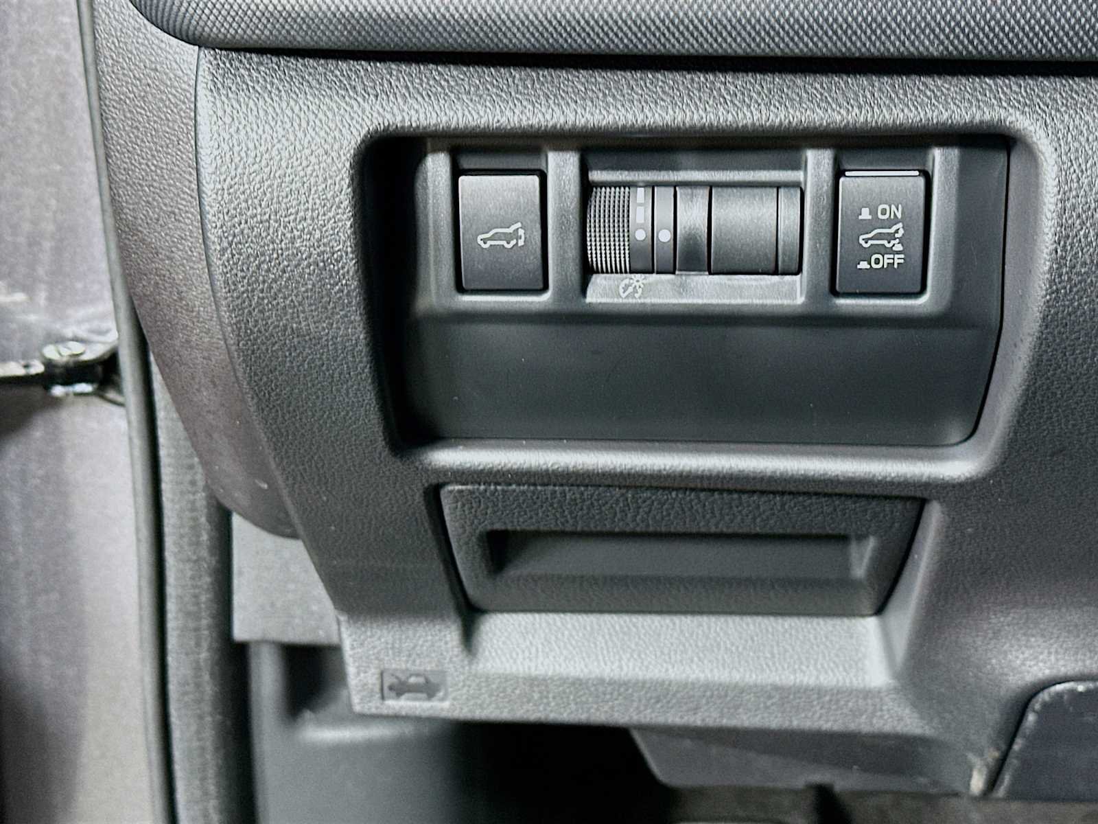 Used 2026 Magnetite Gray Metallic Subaru Limited image 10