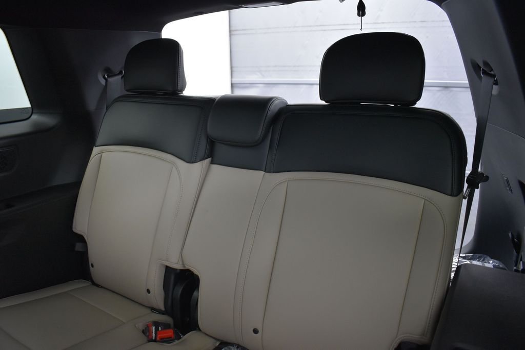 New 2027 Black Jade Green Kia EX image 20