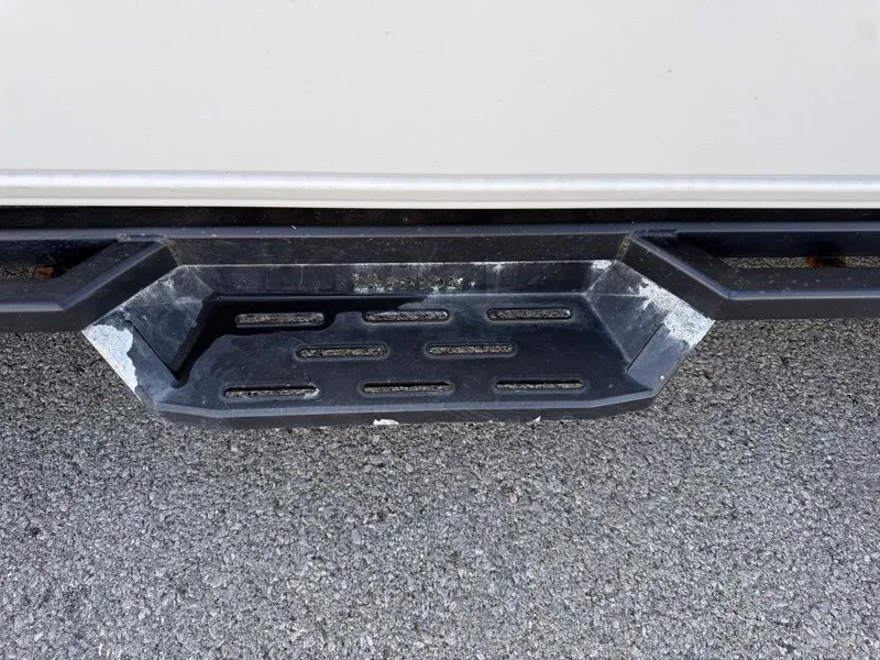 Used 2022 White Ram Laramie image 18