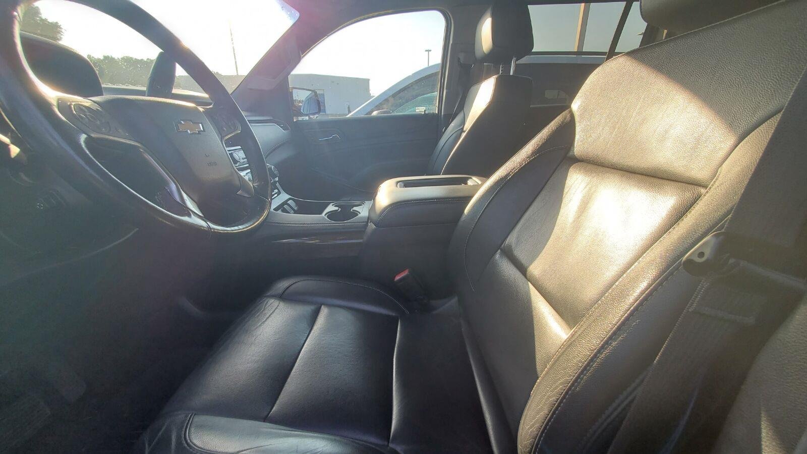 Used 2018 TUNGSTEN METALLIC Chevrolet LT image 3