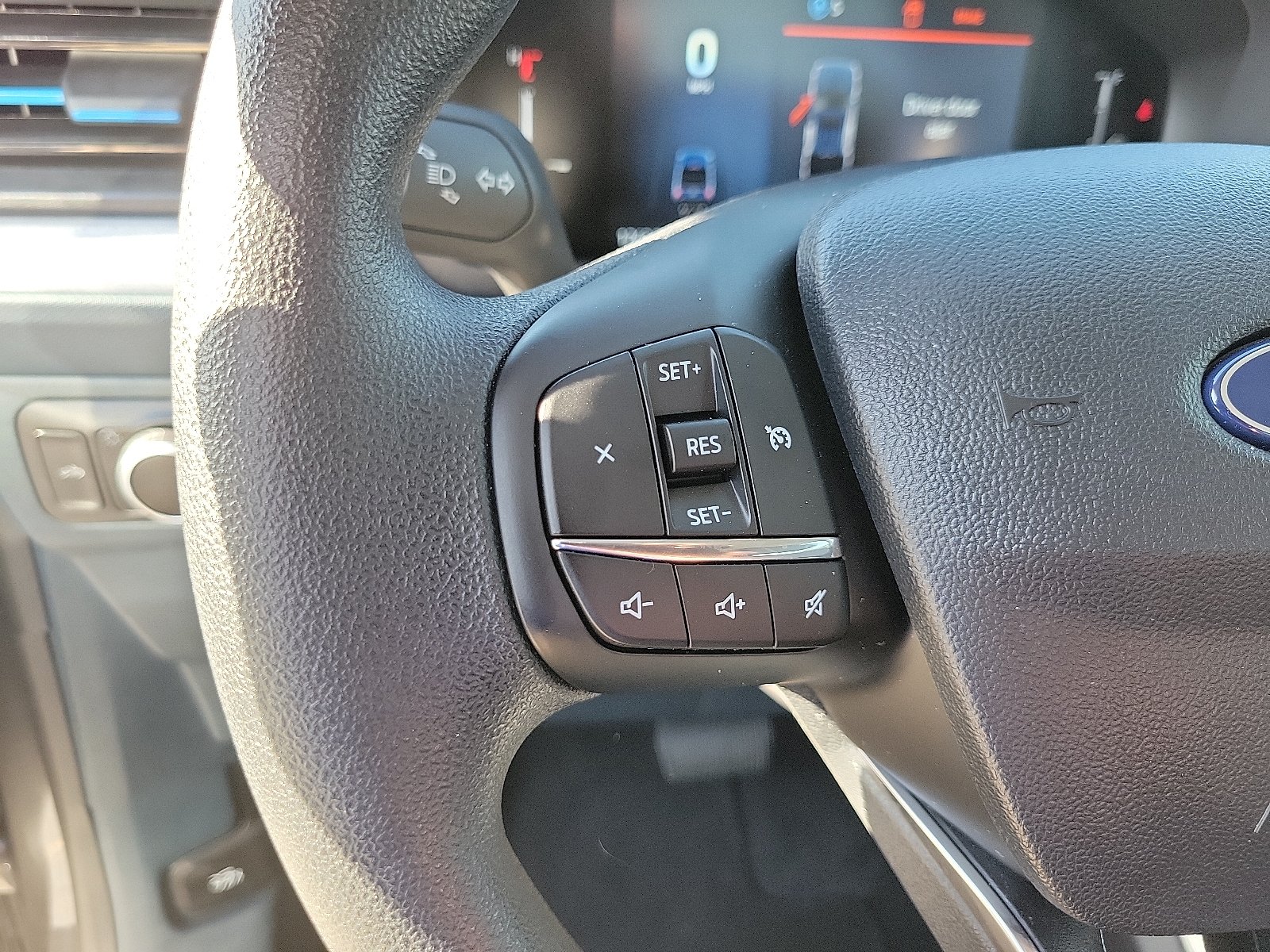 Used 2026 Gray Metallic Ford XLT image 6