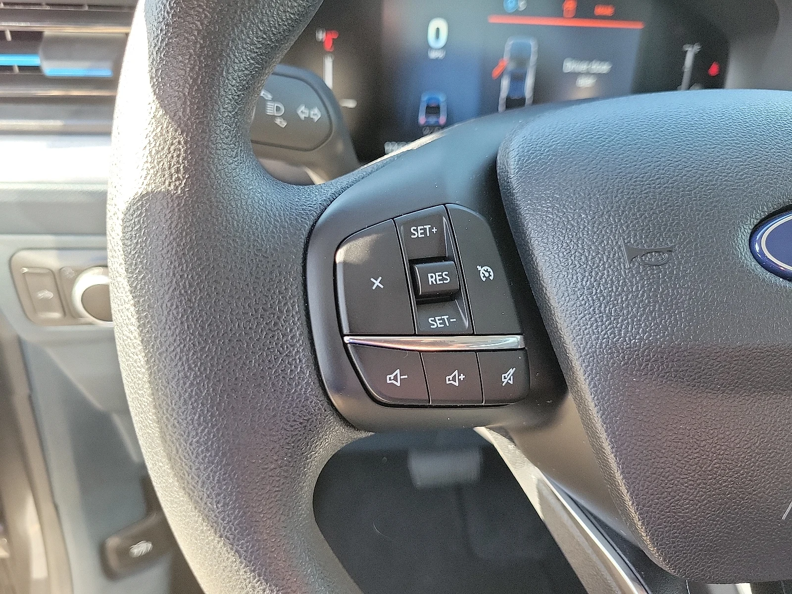 Used 2026 Gray Metallic Ford XLT image 6