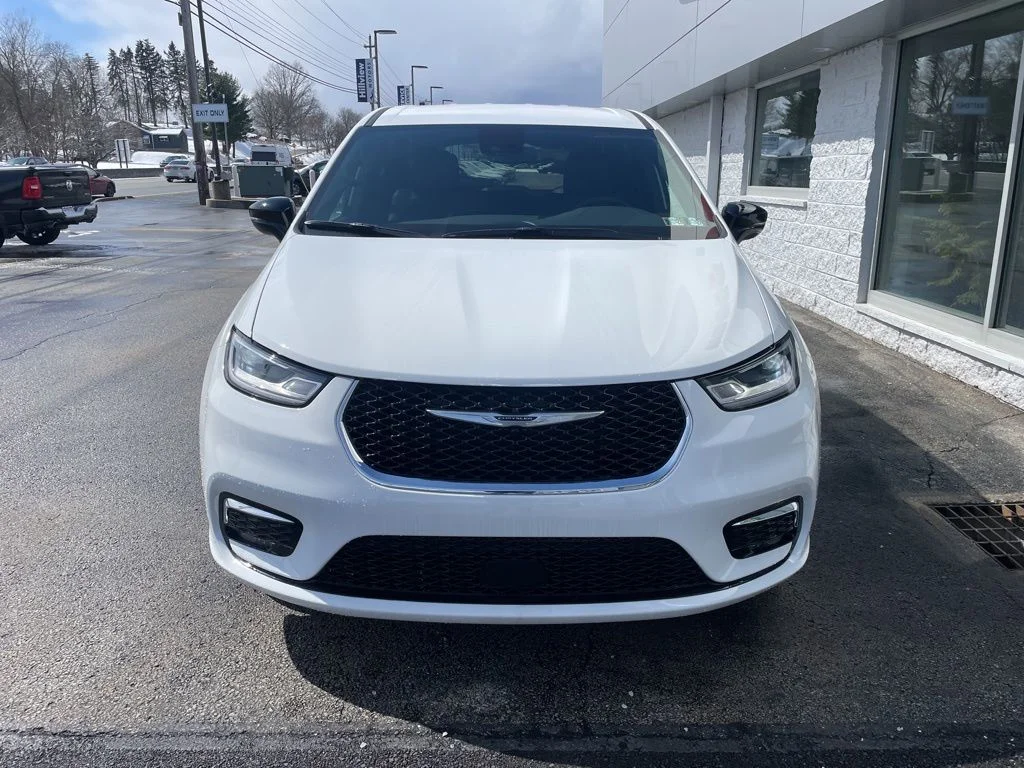 2026 Chrysler Pacifica Select - Photo 5