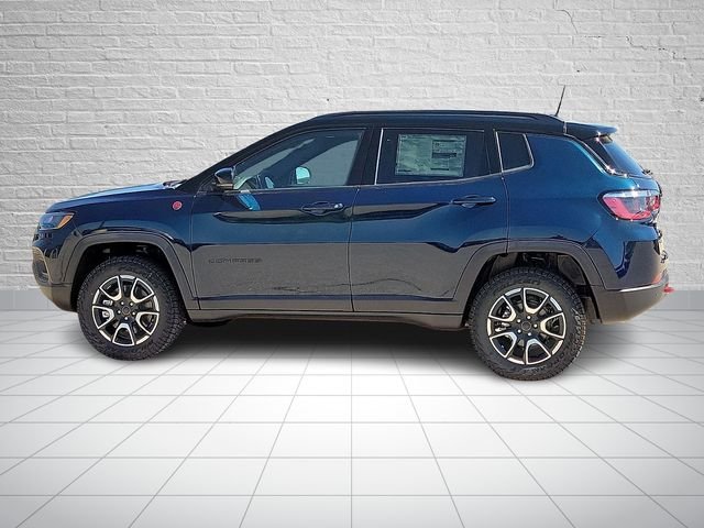 New 2026 Fathom Blue Pearl-Coat Exterior Paint Jeep Trailhawk image 2
