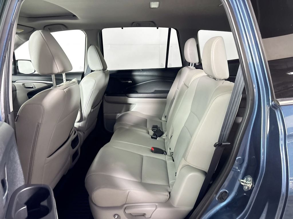 Used 2020  Honda EX-L image 20