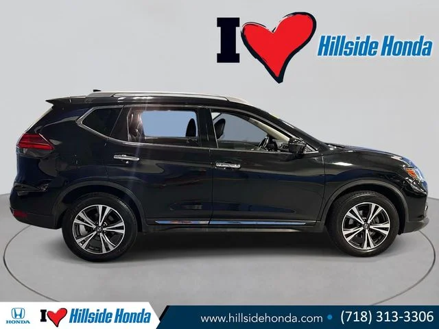 Used 2017 Magnetic Black Nissan SL image 6
