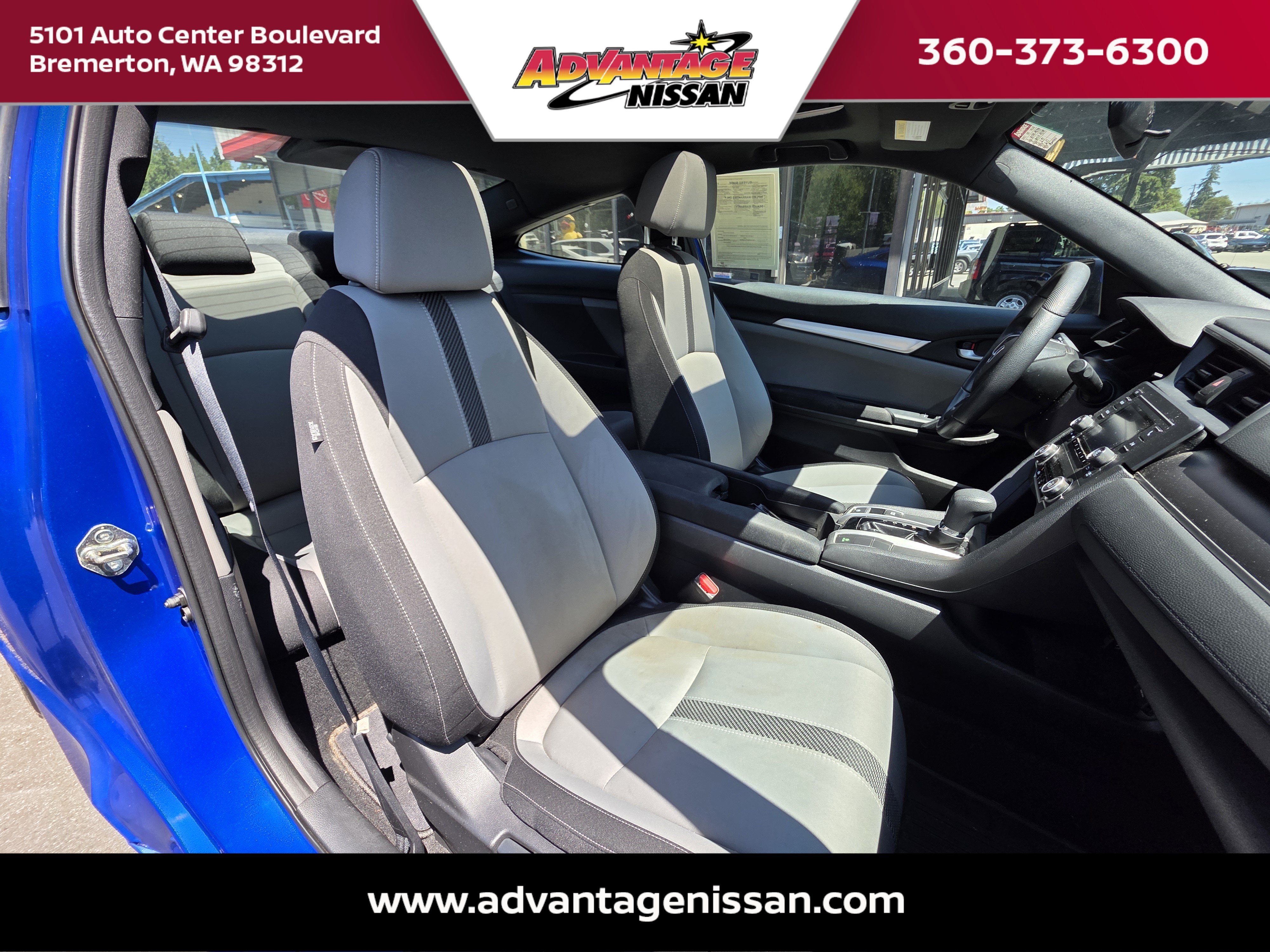 Used 2016 Aegean Blue Metallic Honda LX-P image 13