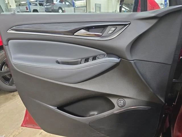2023 Buick Enclave Essence - Photo 30