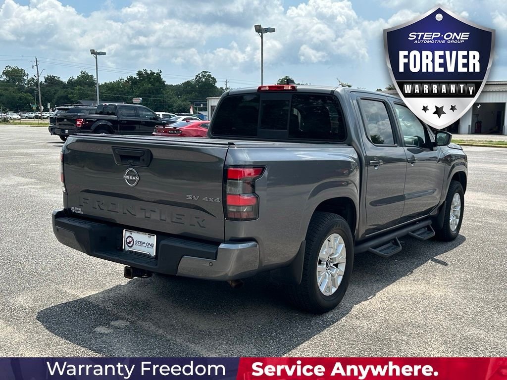 Used 2022 Gray Nissan SV image 6