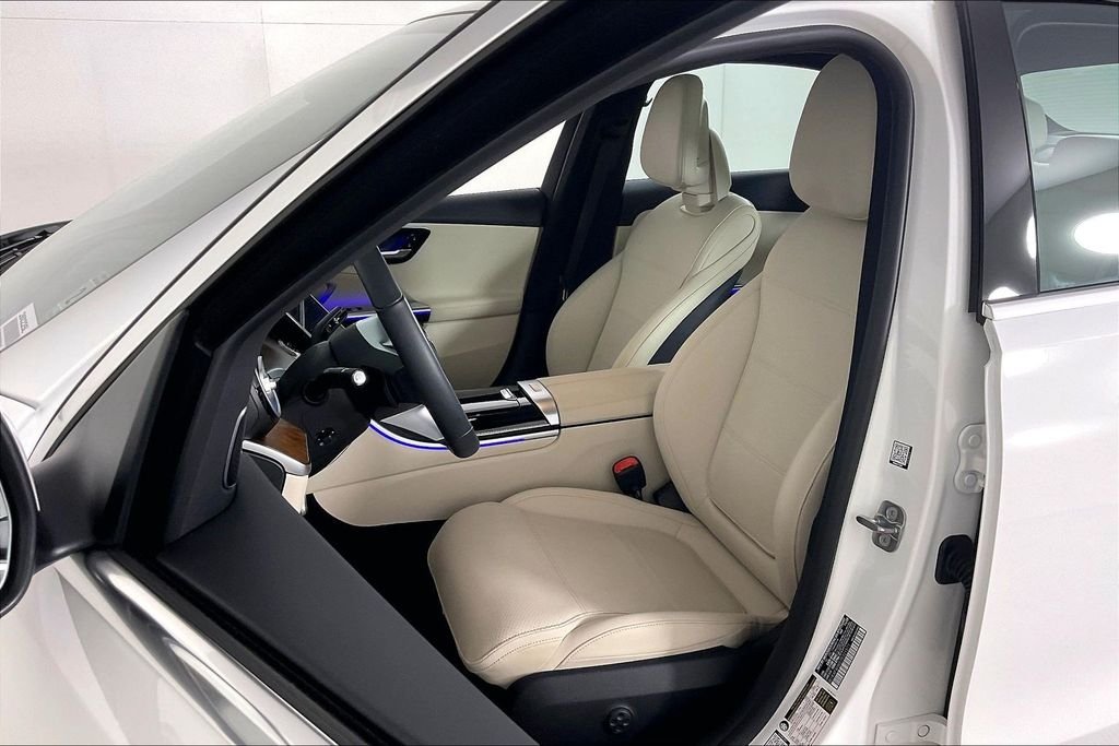 2026 Mercedes-Benz C-Class Sedan C 300 - Photo 17