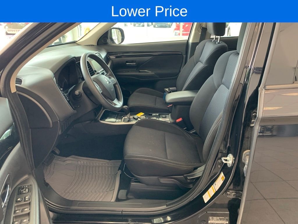 Used 2019  Mitsubishi ES image 3