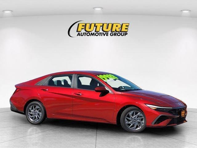 2024 Hyundai Elantra 2.0 SEL IVT's photo