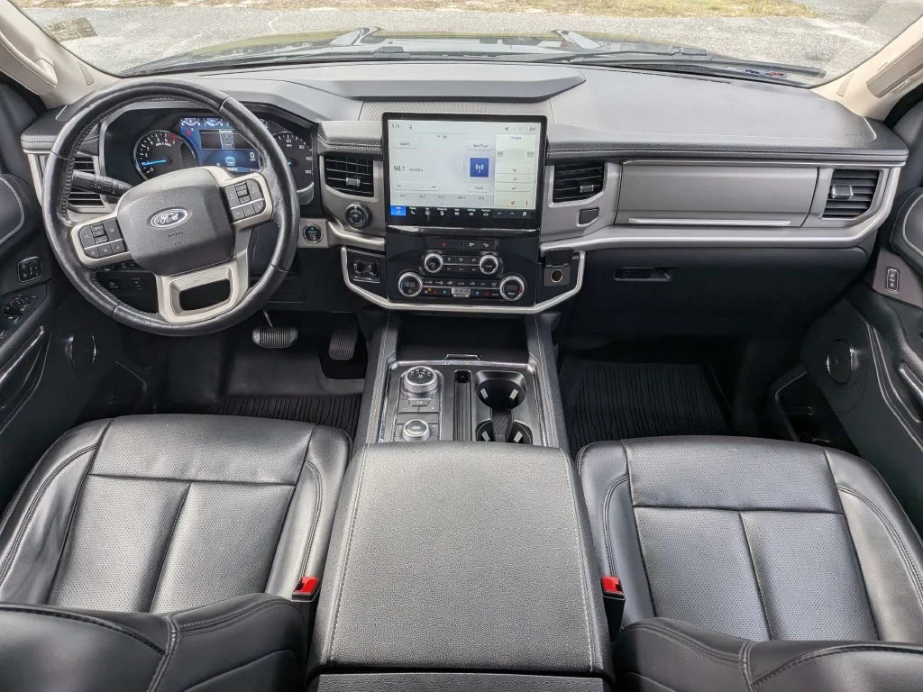Certified Used 2022 Dark Matter Metallic Ford XLT image 15