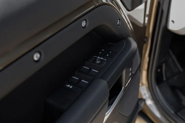 New 2026  Land Rover X-Dynamic SE image 52