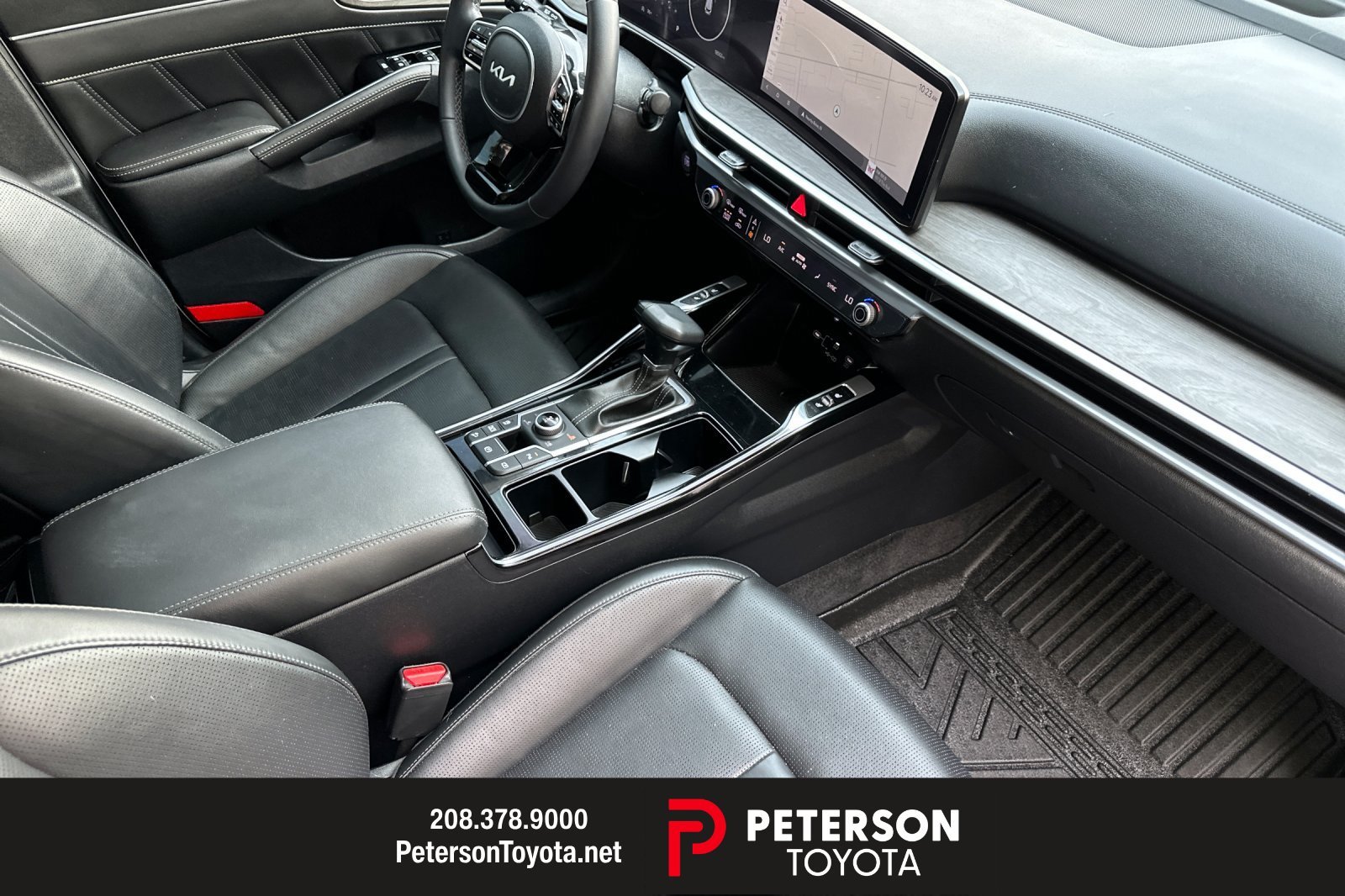 Used 2024 White Kia X-Line SX image 16