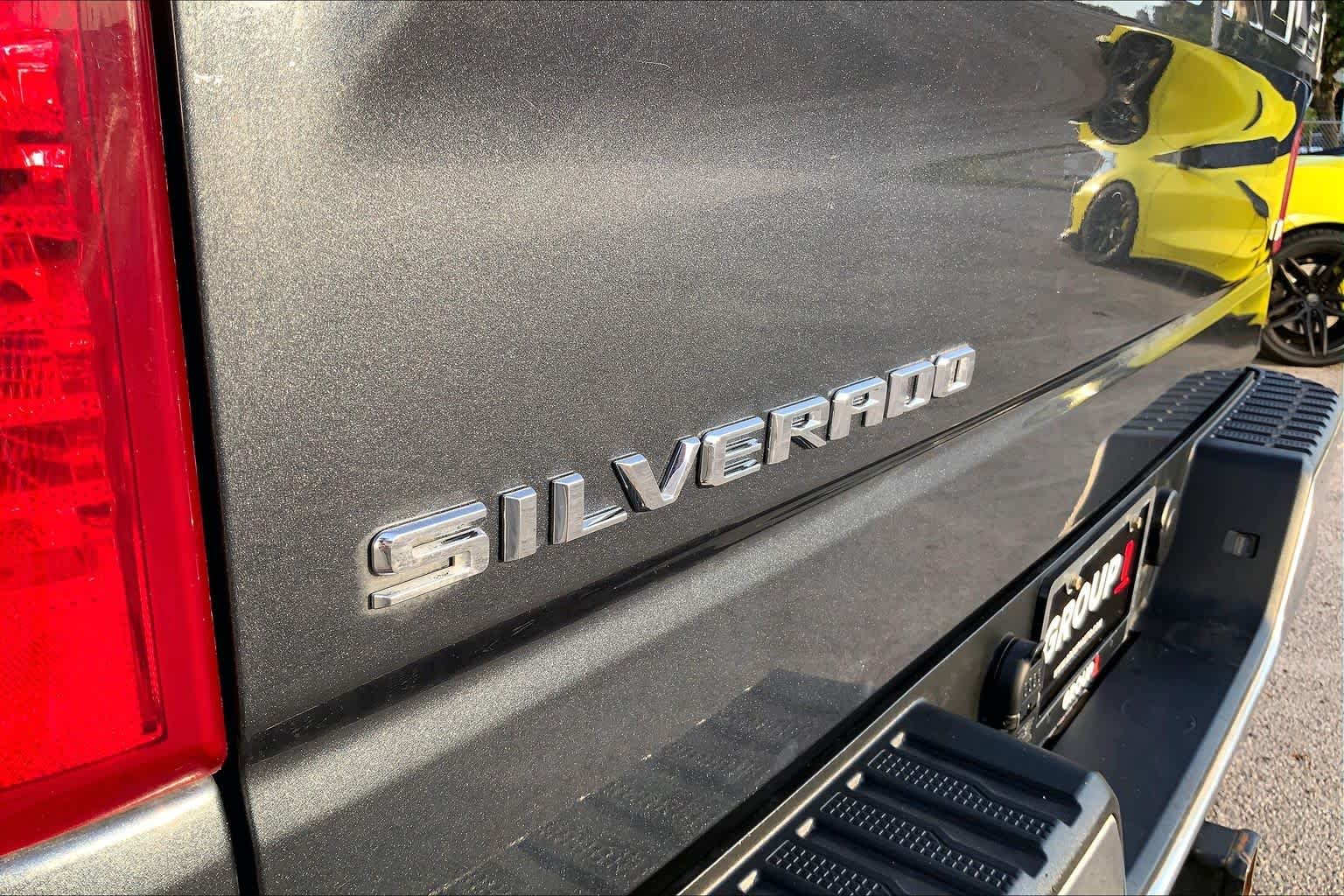 Used 2021 Shadow Gray Metallic Chevrolet LT image 30
