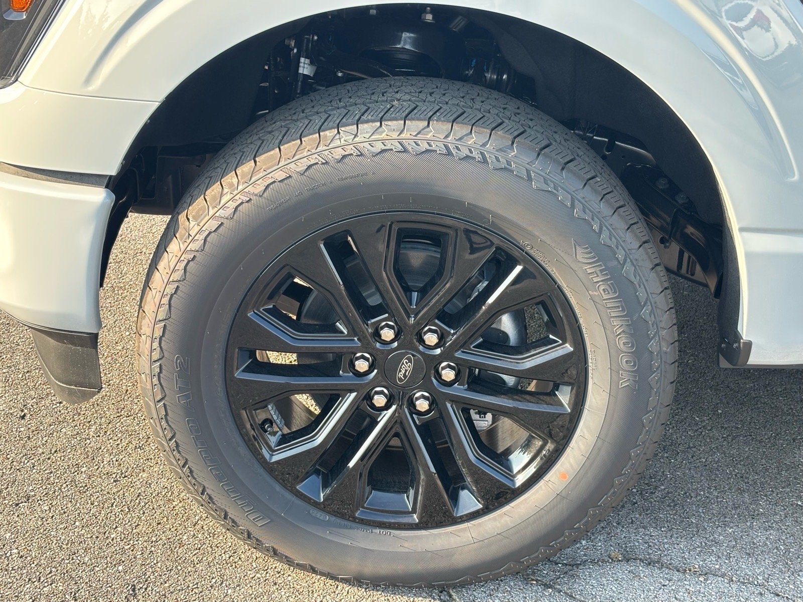 New 2026 Avalanche Ford Lariat® image 5