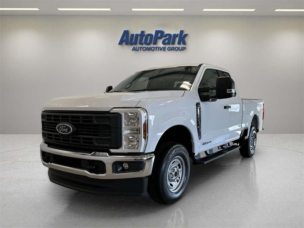2026 Ford F-350 XL photo 3