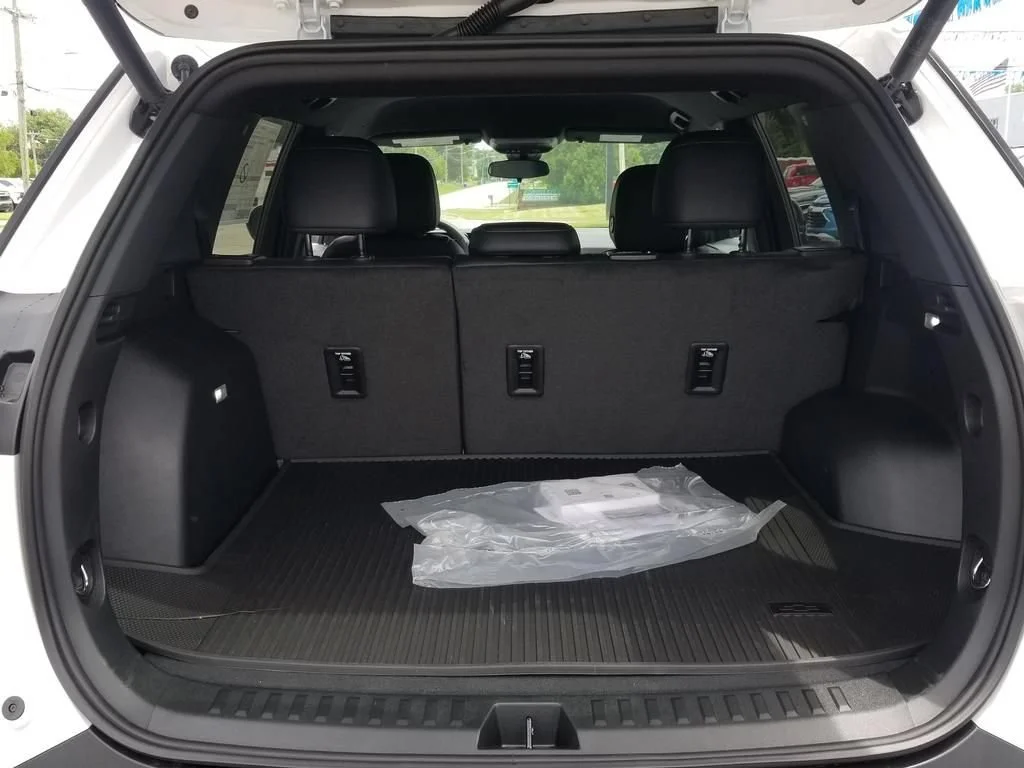 2026 Chevrolet Equinox LT - Photo 10