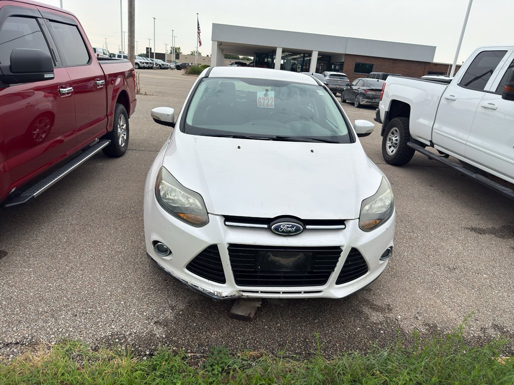 Used 2014 Ford Focus Titanium with VIN 1FADP3N25EL398732 for sale in Manhattan, KS