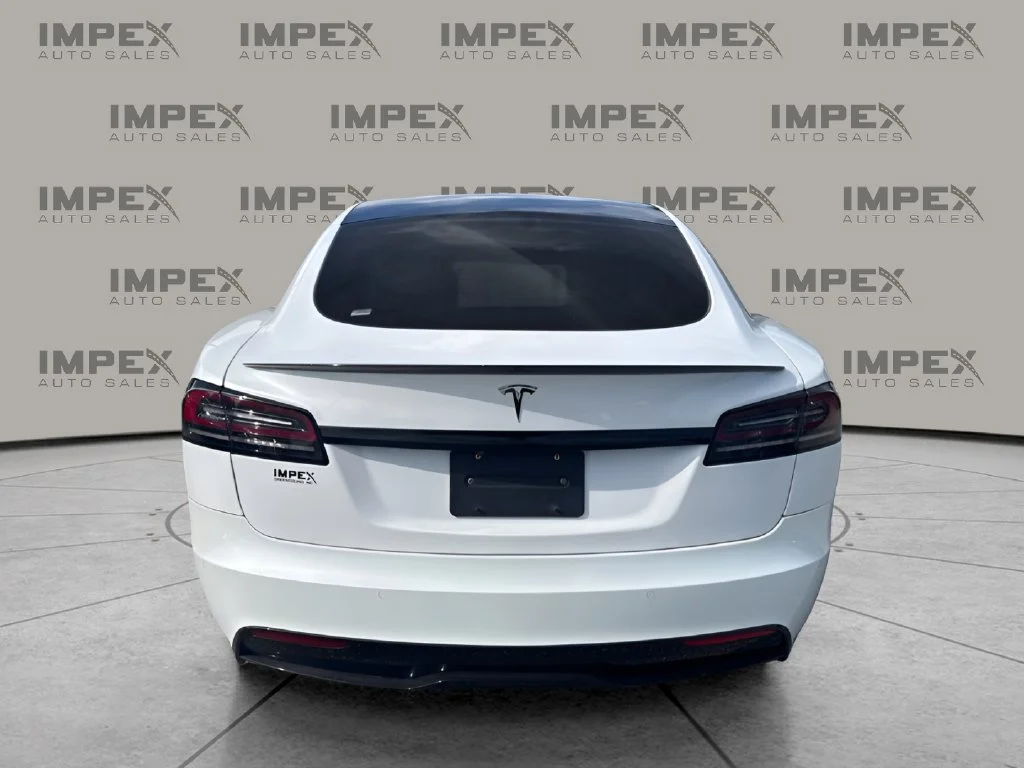Used 2023 White Tesla Base image 4