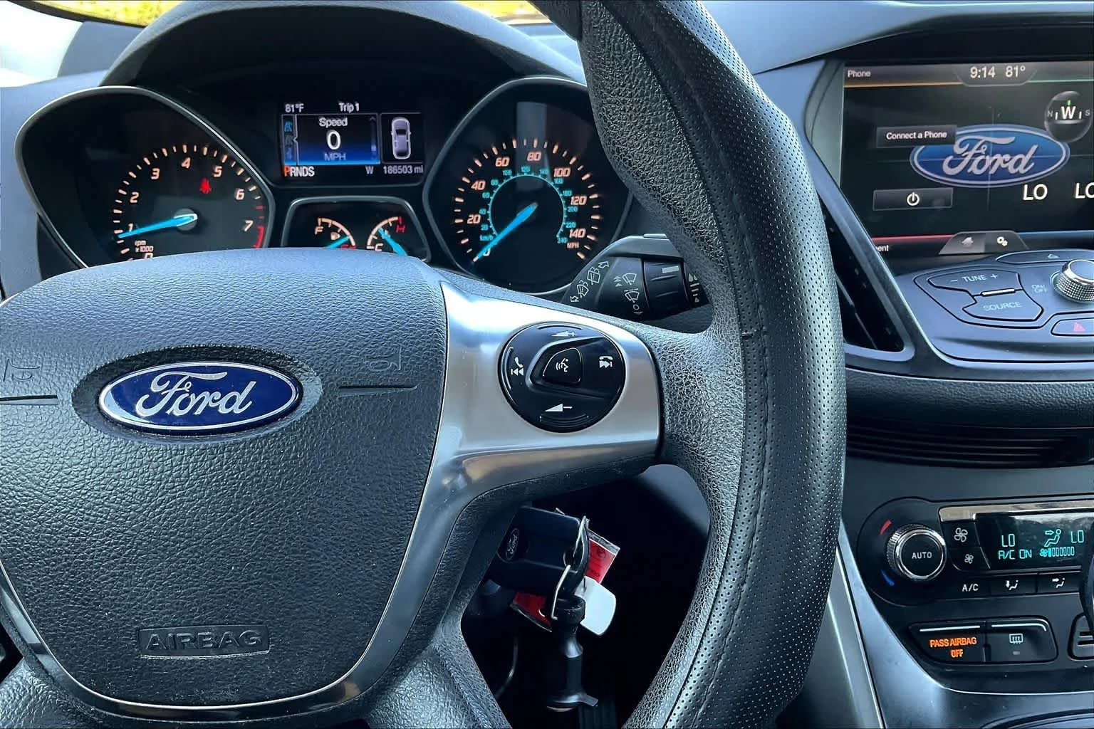 Used 2015 Tuxedo Black Ford SE image 23