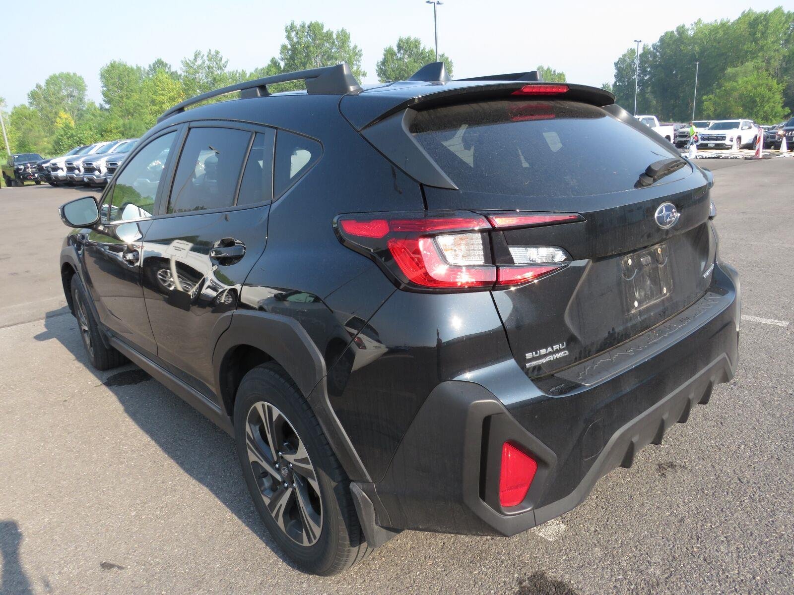 Used 2024 Crystal Black Silica Subaru Premium image 10