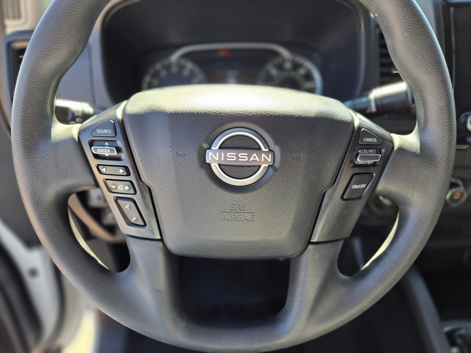 Used 2023 Glacier White Nissan S image 33