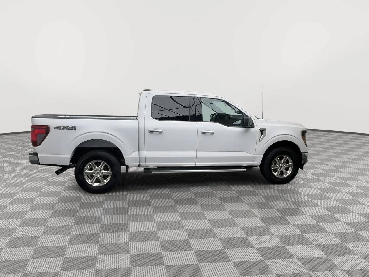 Used 2025 White Ford XLT image 37