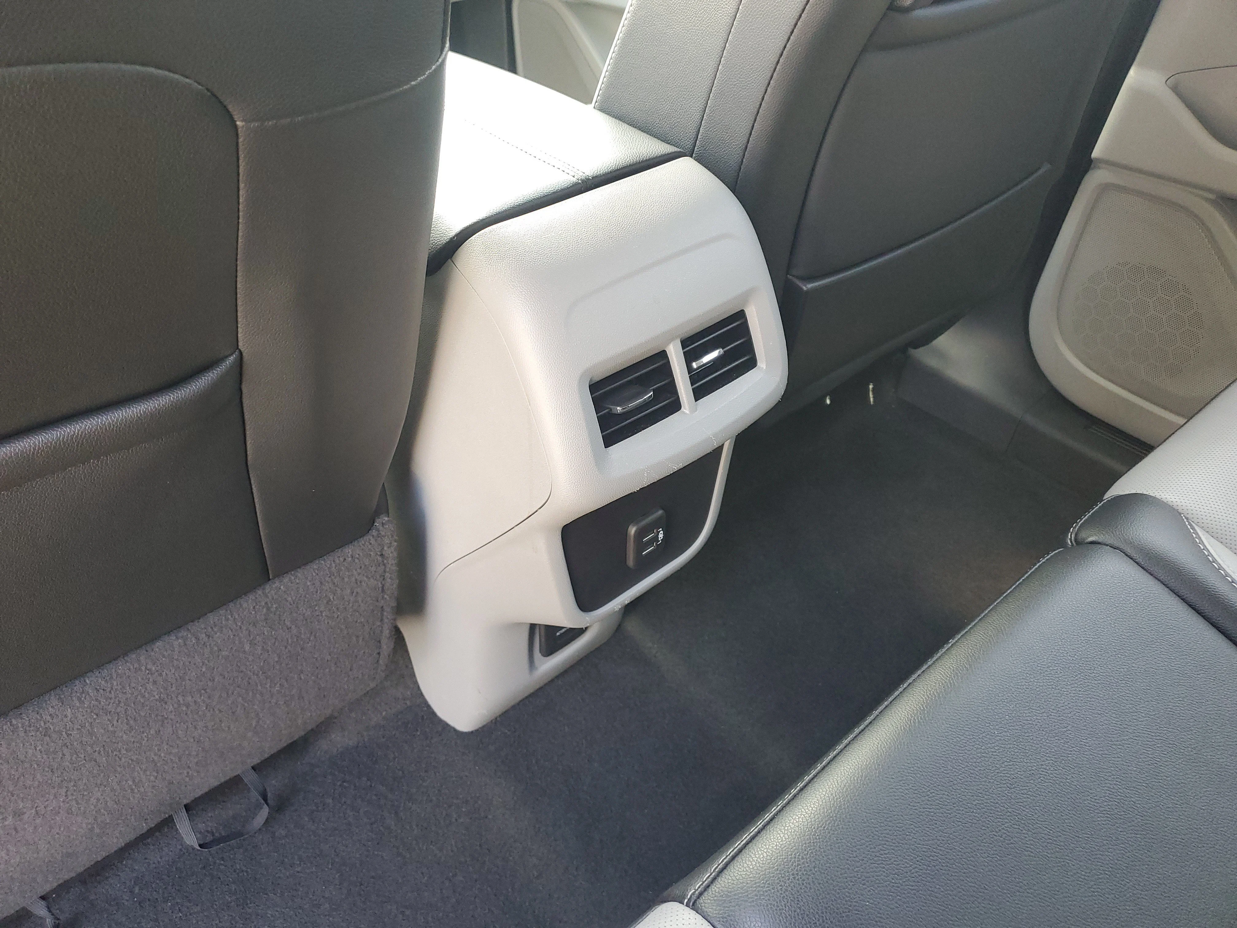 Used 2023 White Frost Tricoat GMC SLT image 14