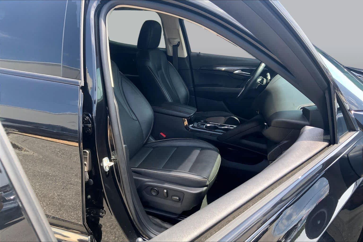 Certified Used 2021 Ebony Twilight Metallic Buick Essence image 9