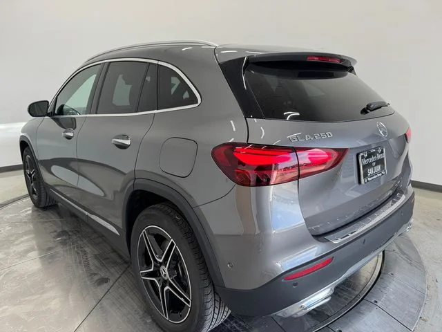 New 2026 Mountain Grey Metallic Mercedes-Benz GLA 250 image 9
