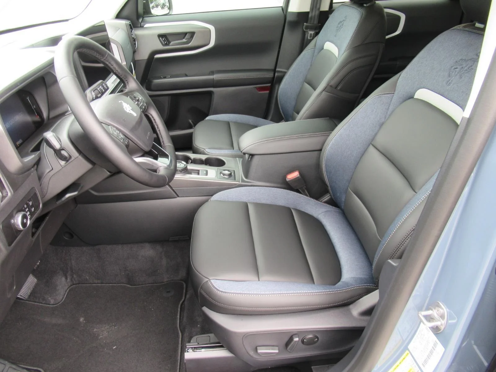 New 2026 Azure Gray Metallic Tri-Coat Ford Outer Banks® image 16
