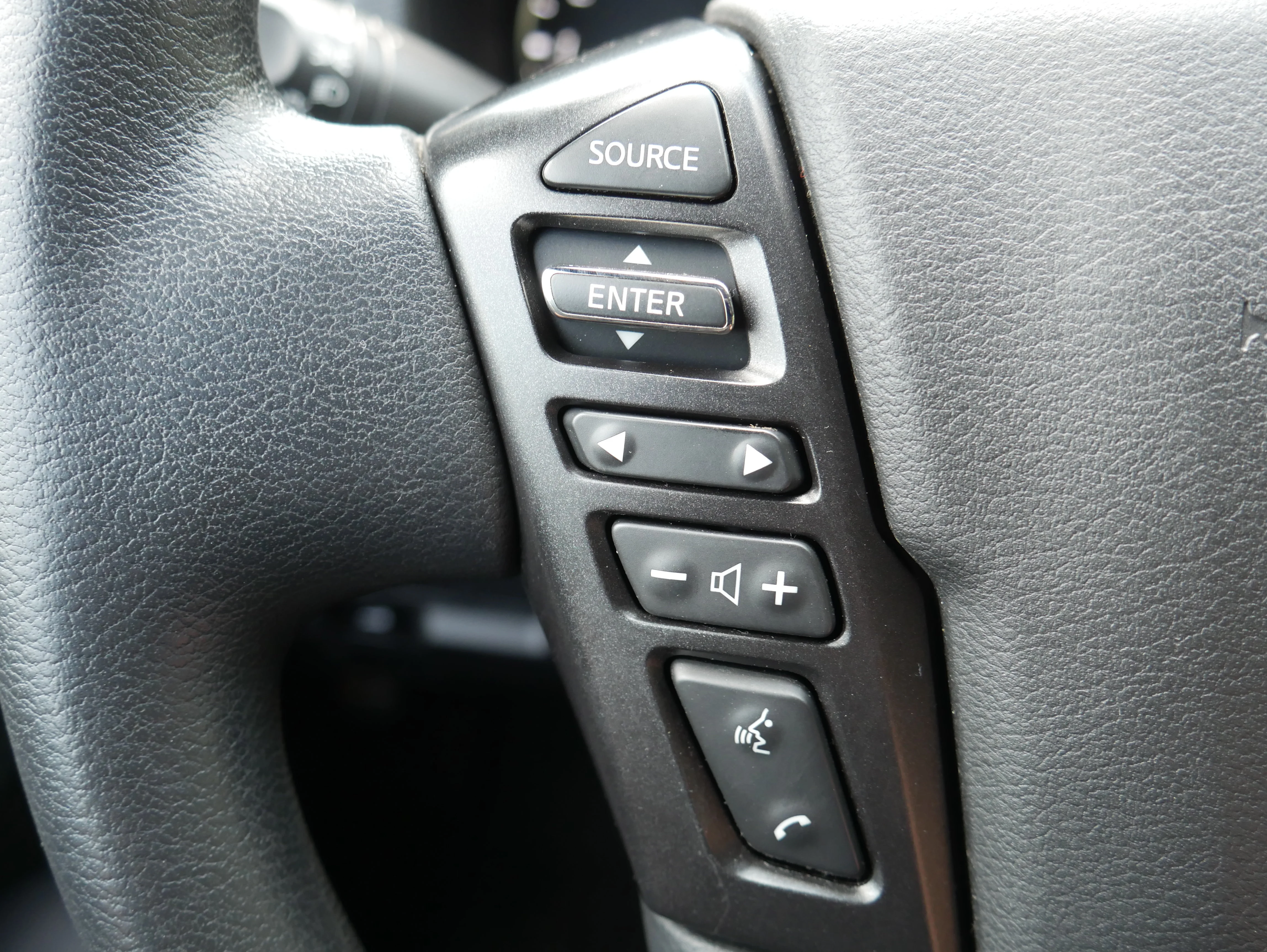 2023 Nissan Frontier S - Photo 23