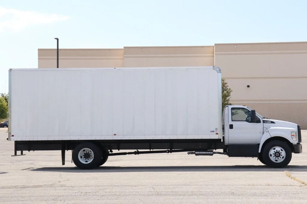 New 2026 White Ford Box Truck image 8