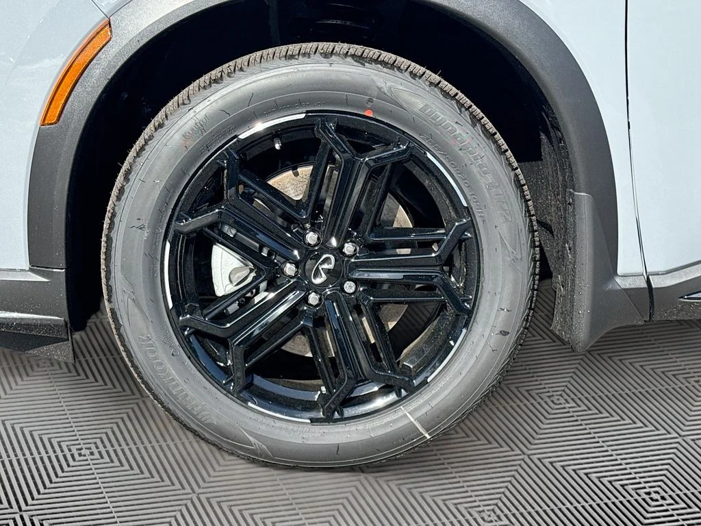 Certified Used 2026 Gray INFINITI SPORT image 35