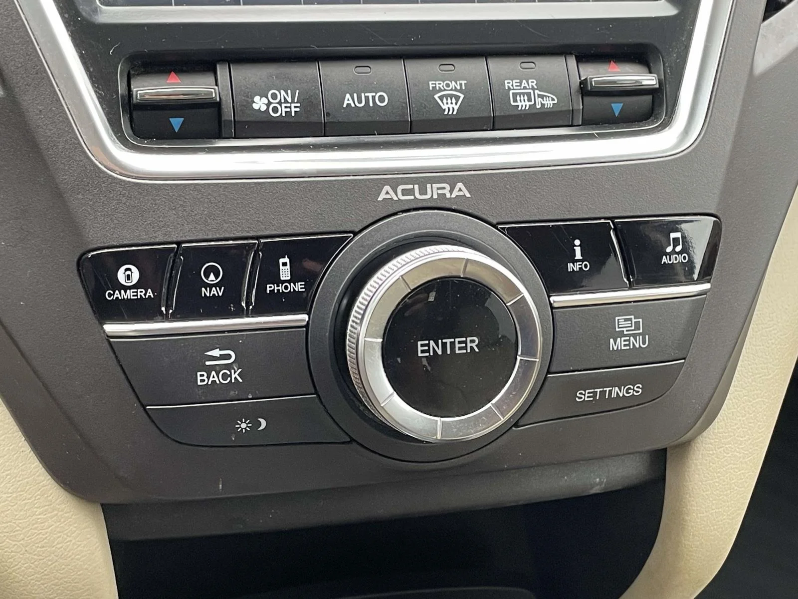 Used 2017 White Diamond Pearl Acura w/Advance Pkg image 20